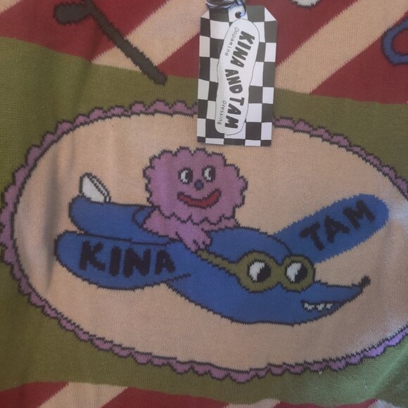 Kina and Tam sweater size XXL New - Picture 2 of 4
